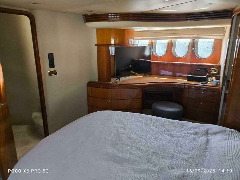 70ft Azimut Yacht For Sale