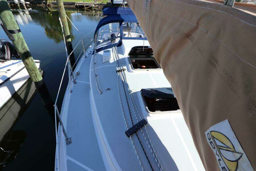 26ft Nonsuch Yacht For Sale