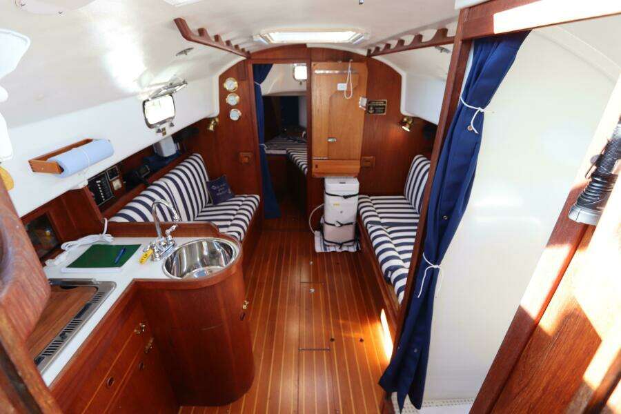 26ft Nonsuch Yacht For Sale