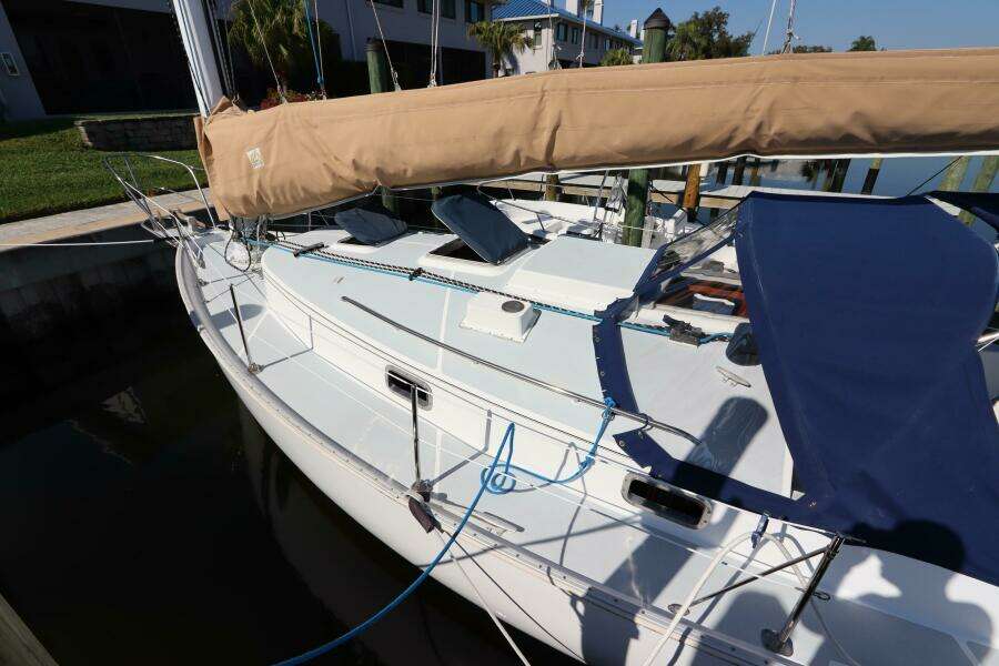 26ft Nonsuch Yacht For Sale