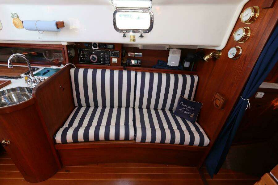 26ft Nonsuch Yacht For Sale