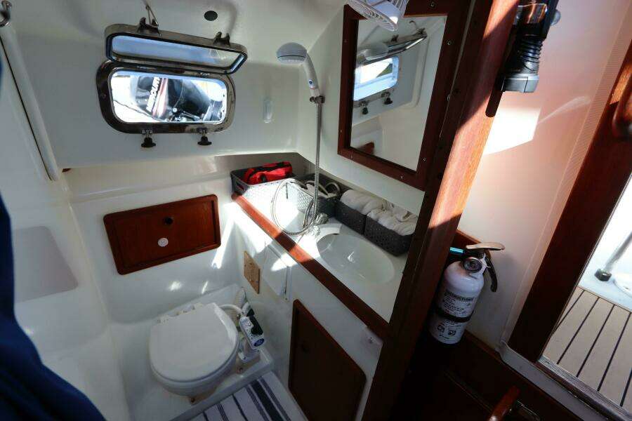 26ft Nonsuch Yacht For Sale