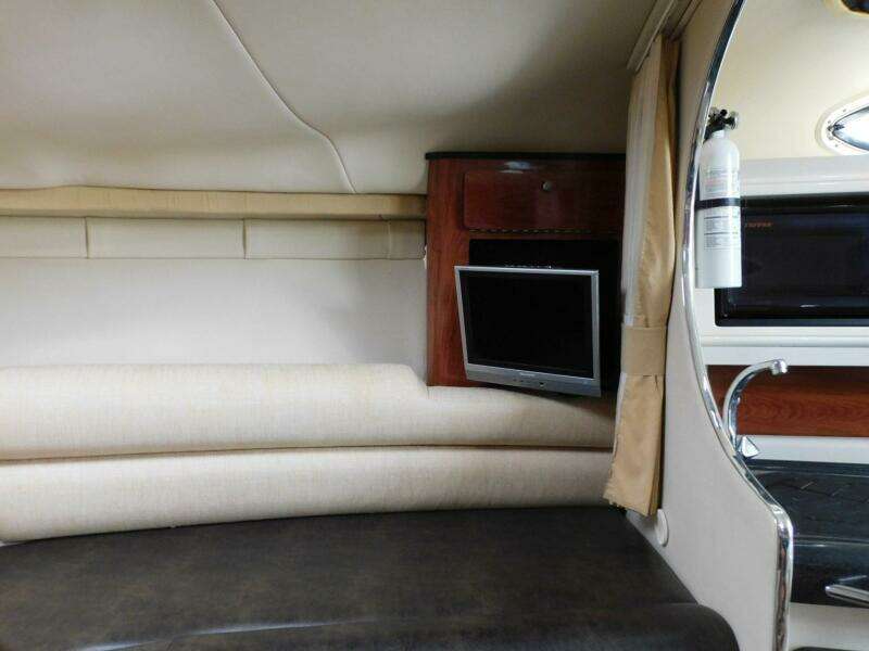 The Revenge 30ft Monterey Yacht For Sale