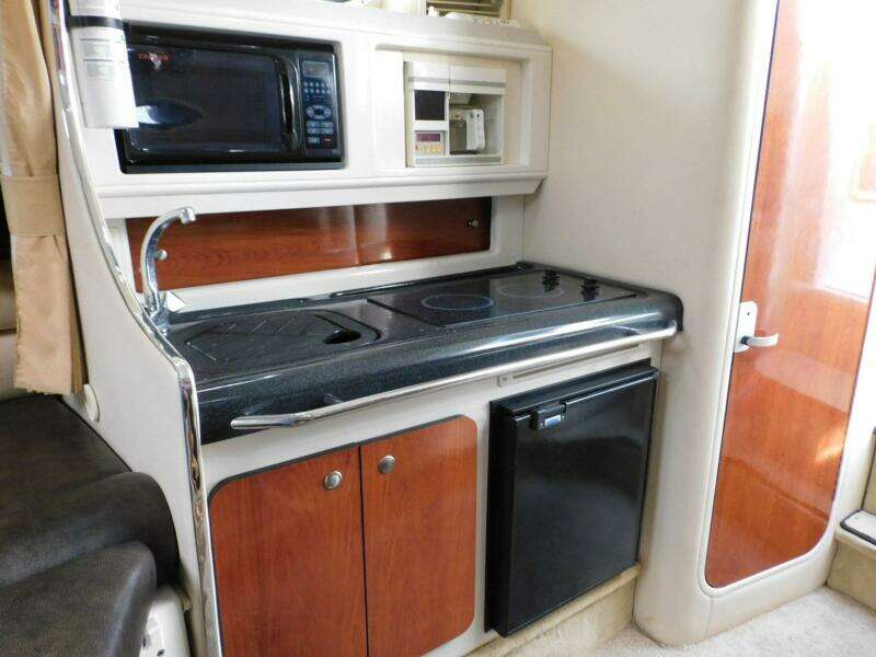 The Revenge 30ft Monterey Yacht For Sale