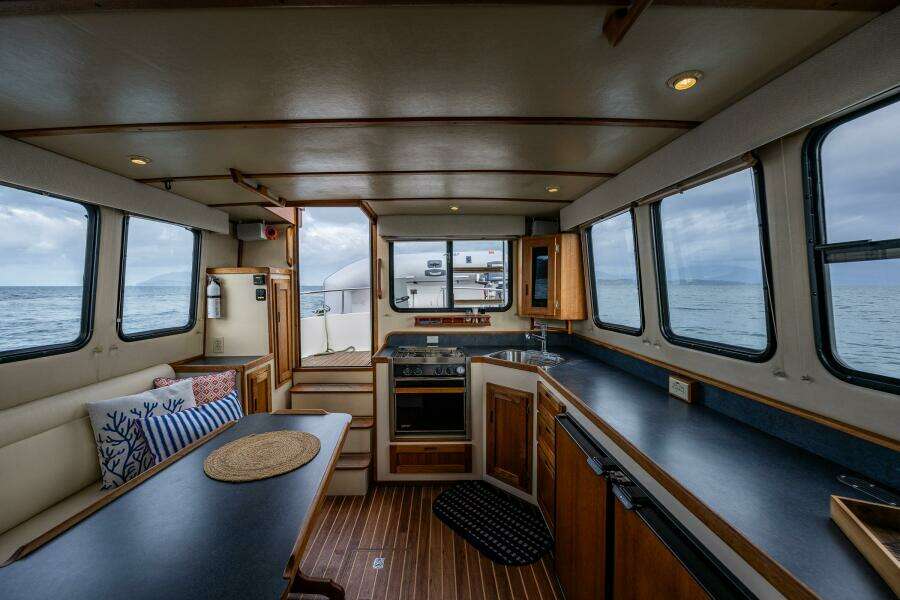 32ft Nordic Tugs Yacht For Sale