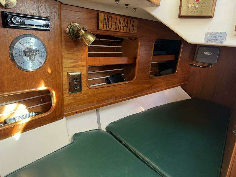 Halcyon 35ft Niagara Yacht For Sale