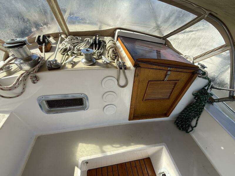 Halcyon 35ft Niagara Yacht For Sale
