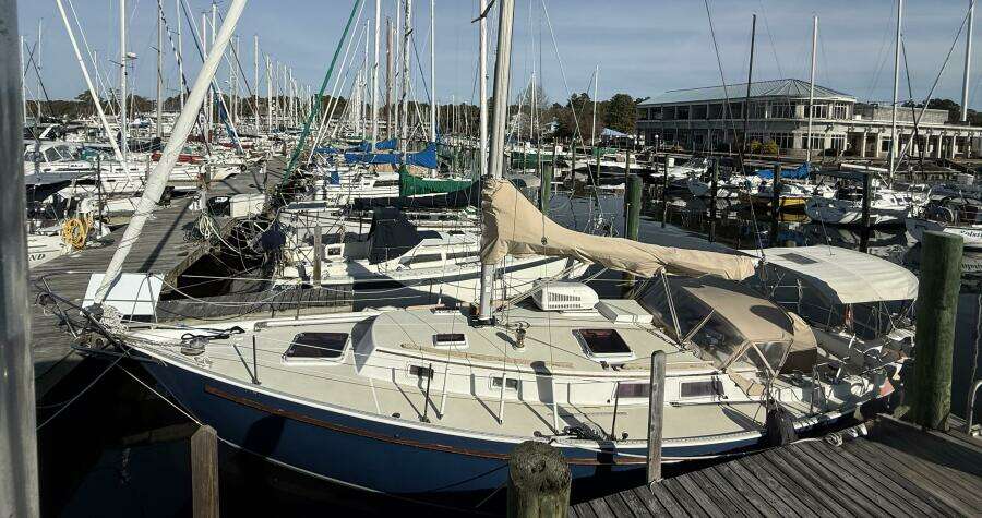 Halcyon 35ft Niagara Yacht For Sale