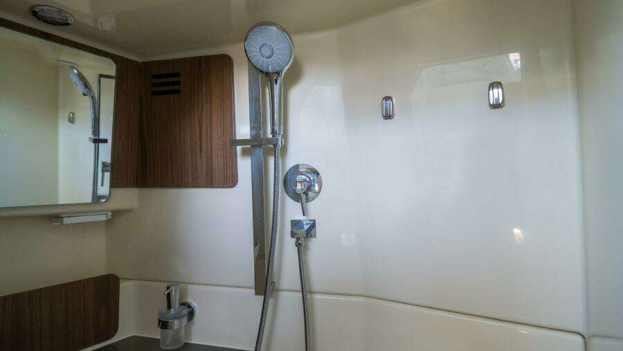 Calypso 35 35ft Chris Craft Yacht For Sale