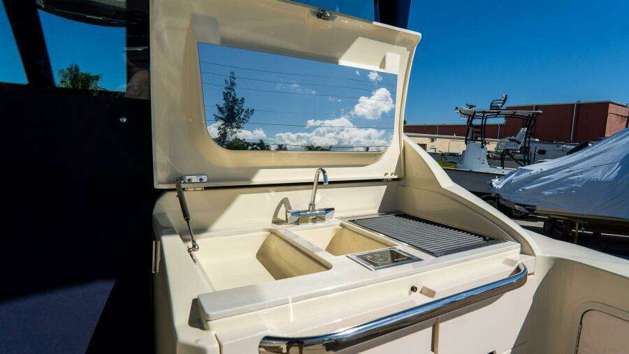 Calypso 35 35ft Chris Craft Yacht For Sale