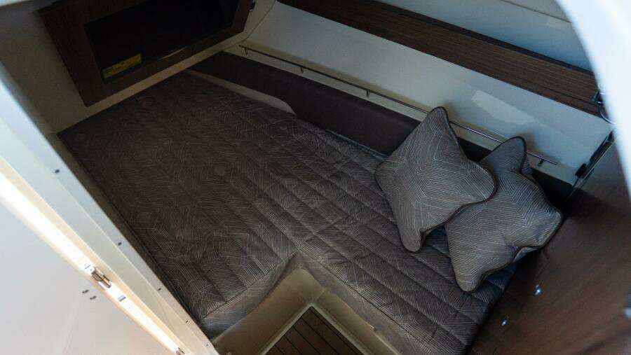 Calypso 35 35ft Chris Craft Yacht For Sale