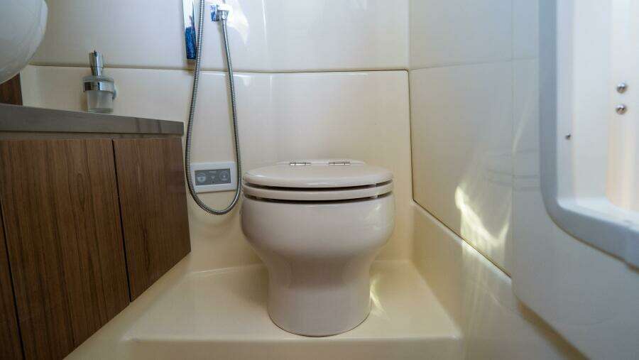 Calypso 35 35ft Chris Craft Yacht For Sale