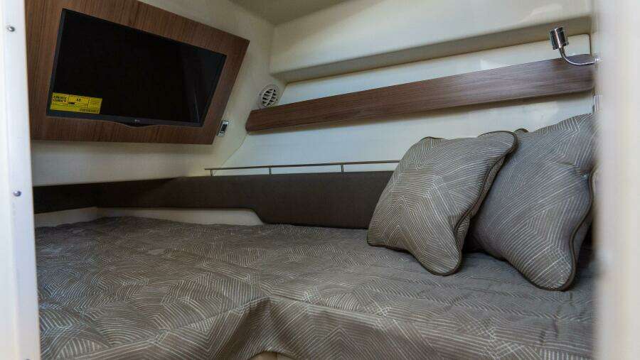 Calypso 35 35ft Chris Craft Yacht For Sale