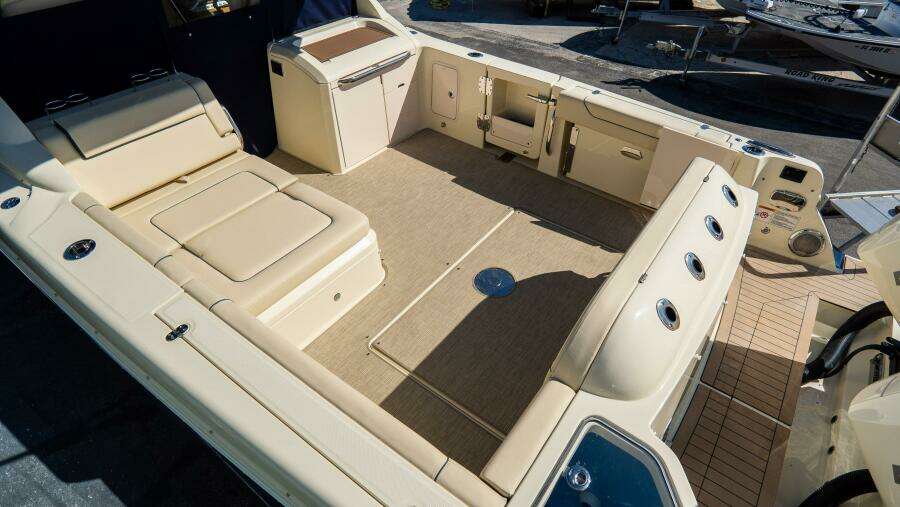 Calypso 35 35ft Chris Craft Yacht For Sale