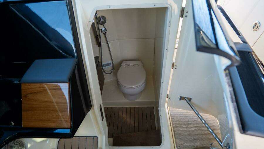 Calypso 35 35ft Chris Craft Yacht For Sale