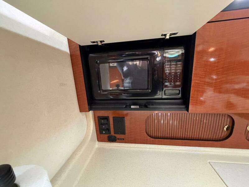 Our Priorities 34ft Sea Ray Yacht For Sale