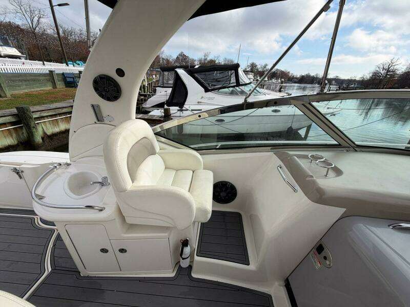 Our Priorities 34ft Sea Ray Yacht For Sale