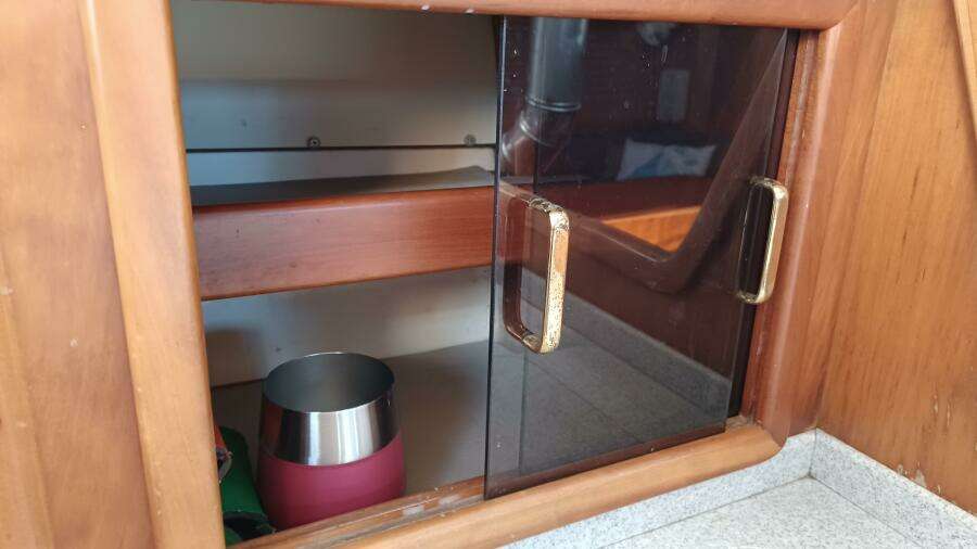 Silver 35ft Saga Yacht For Sale