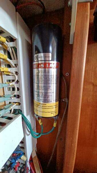 Silver 35ft Saga Yacht For Sale