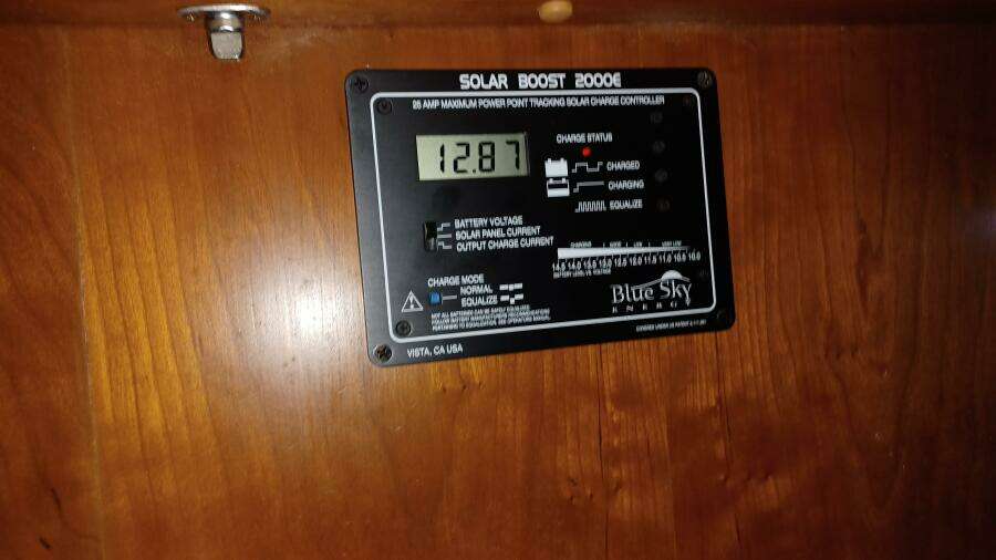 Silver 35ft Saga Yacht For Sale