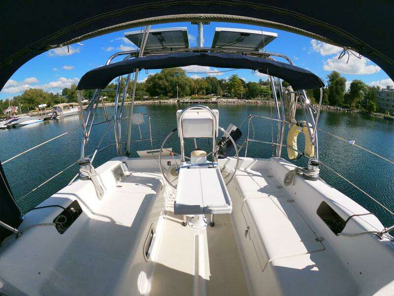 Silver 35ft Saga Yacht For Sale