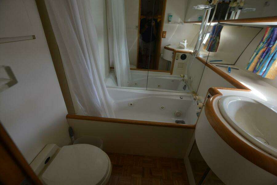 Cliodhna 54ft Ocean Alexander Yacht For Sale