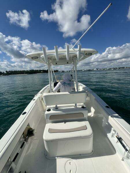 23ft Sea Hunt Yacht For Sale
