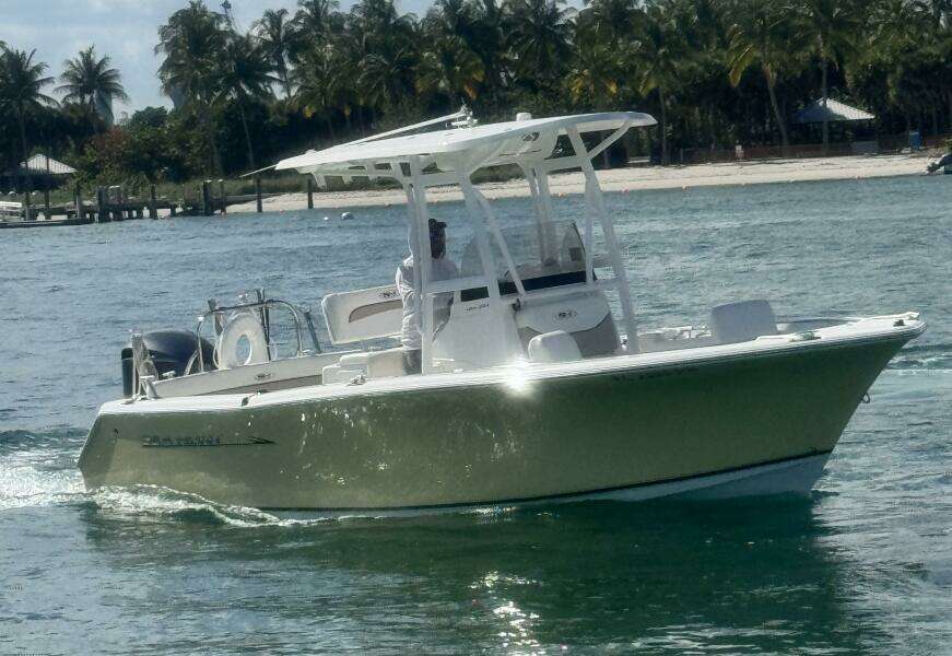 23ft Sea Hunt Yacht For Sale
