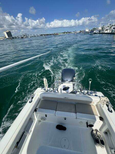 23ft Sea Hunt Yacht For Sale