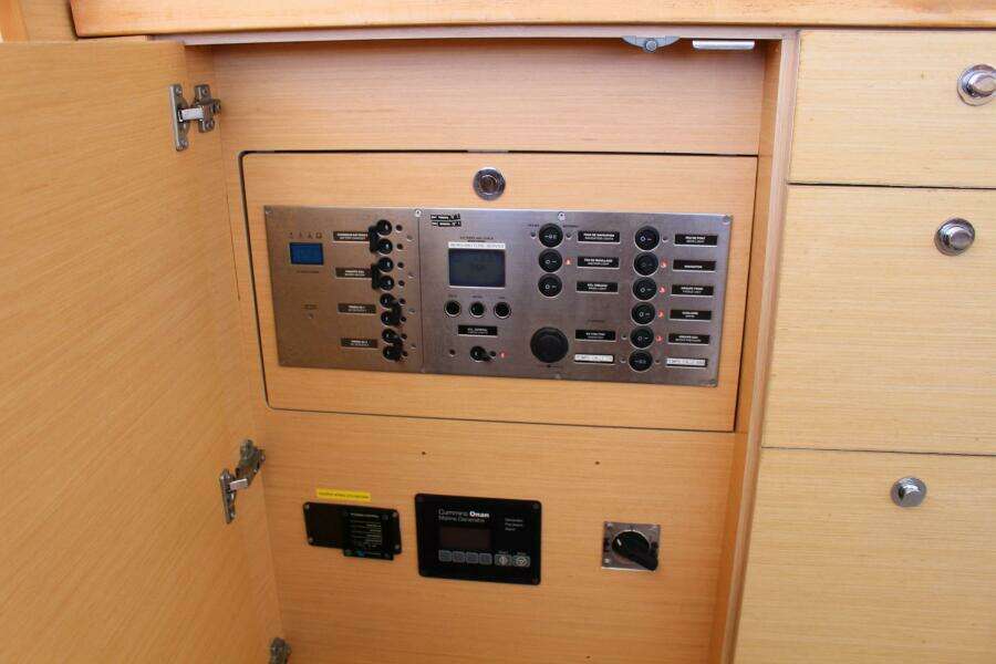 ARAH 45ft Lagoon Yacht For Sale