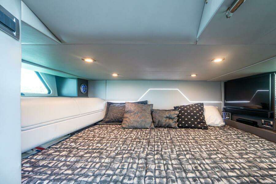 43ft Formula Yacht For Sale