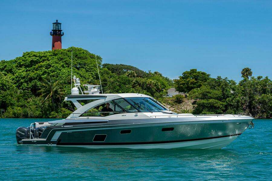 43ft Formula Yacht For Sale