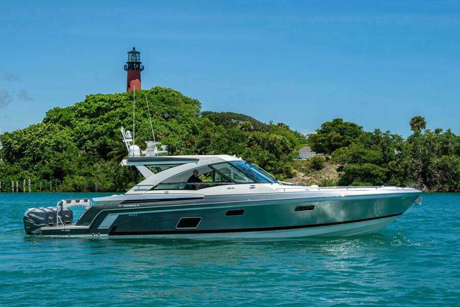 43ft Formula Yacht For Sale