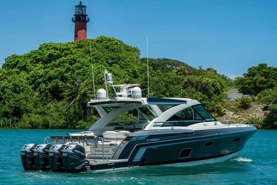 43ft Formula Yacht For Sale