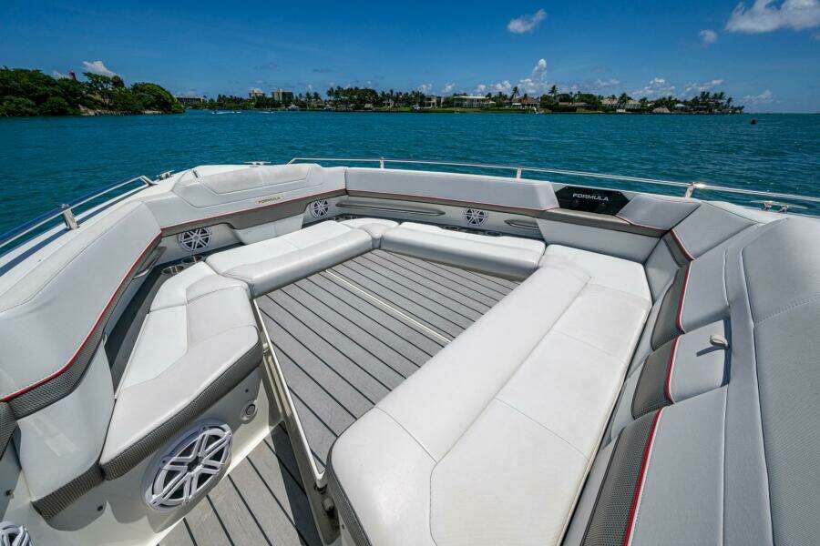 43ft Formula Yacht For Sale