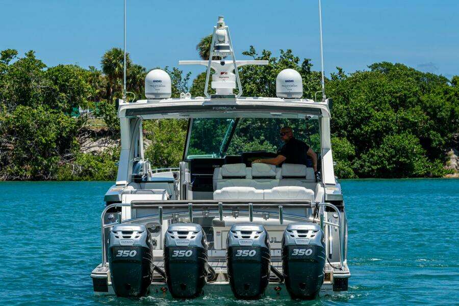 43ft Formula Yacht For Sale