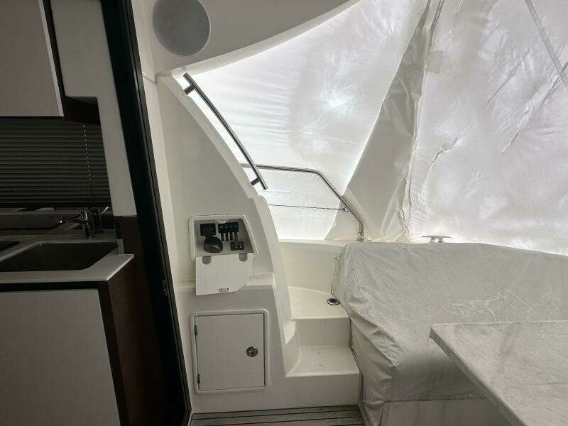 World Wide 46ft Prestige Yacht For Sale