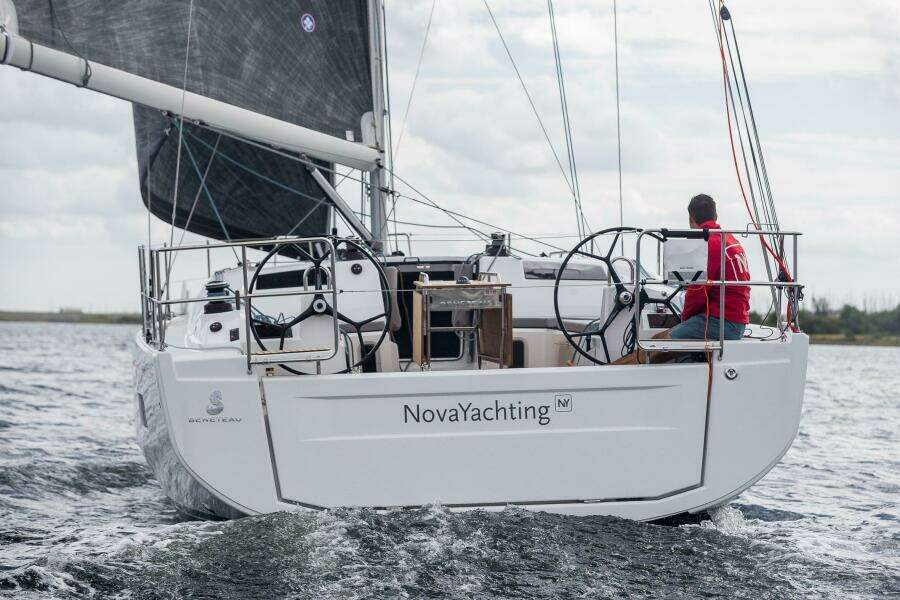 Beneteau Oceanis 40.1 FIRST LINE