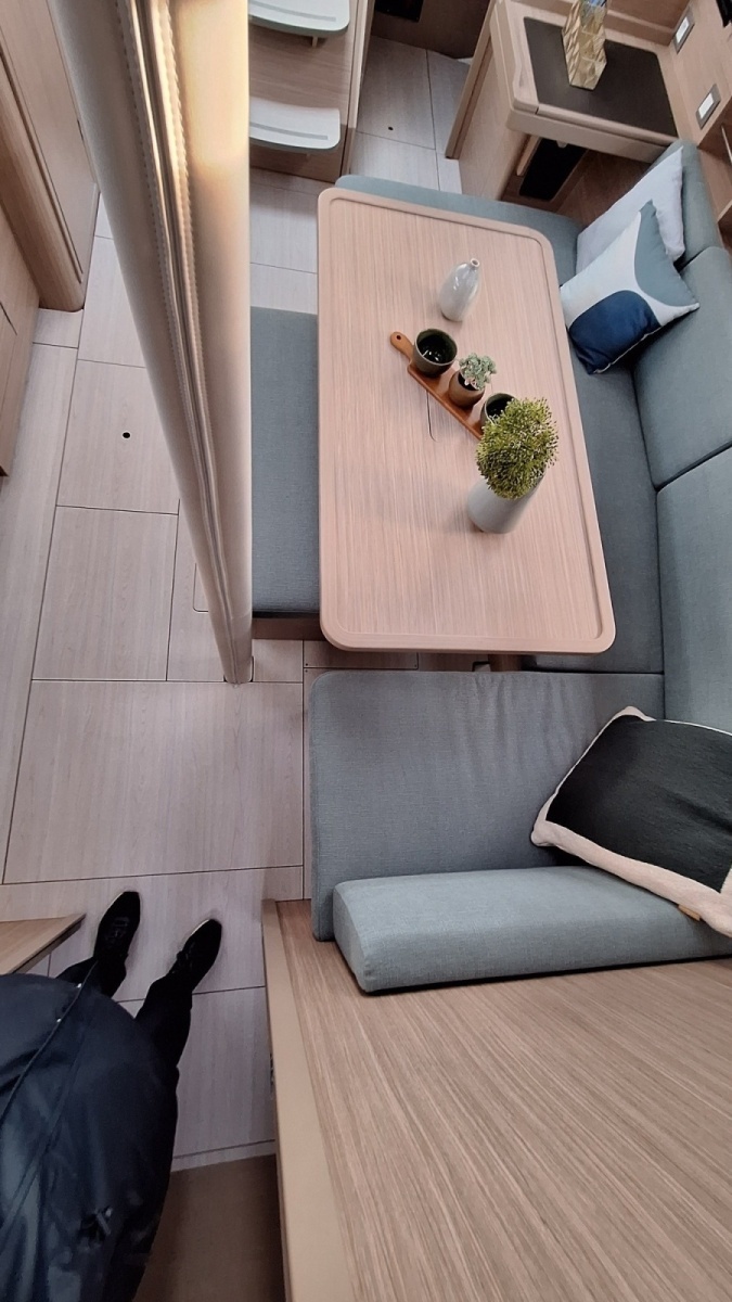 Beneteau Oceanis 37.1 First Line