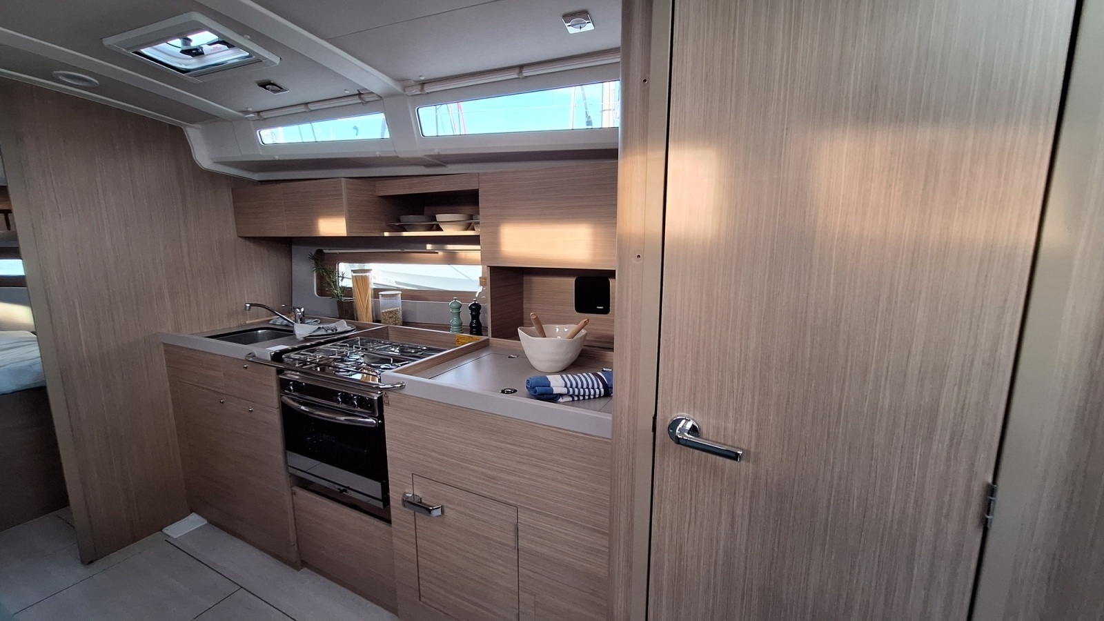 Beneteau Oceanis 37.1 First Line