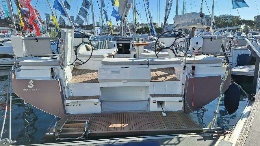 Beneteau Oceanis 52 FIRST LINE