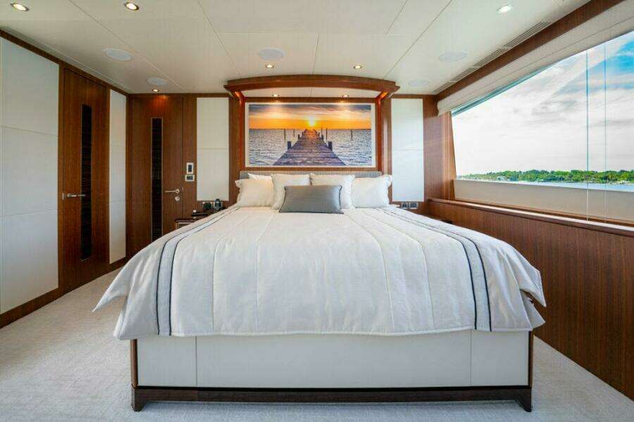 Ocean Alexander 100 ZEPHYR - Interior Master Stateroom