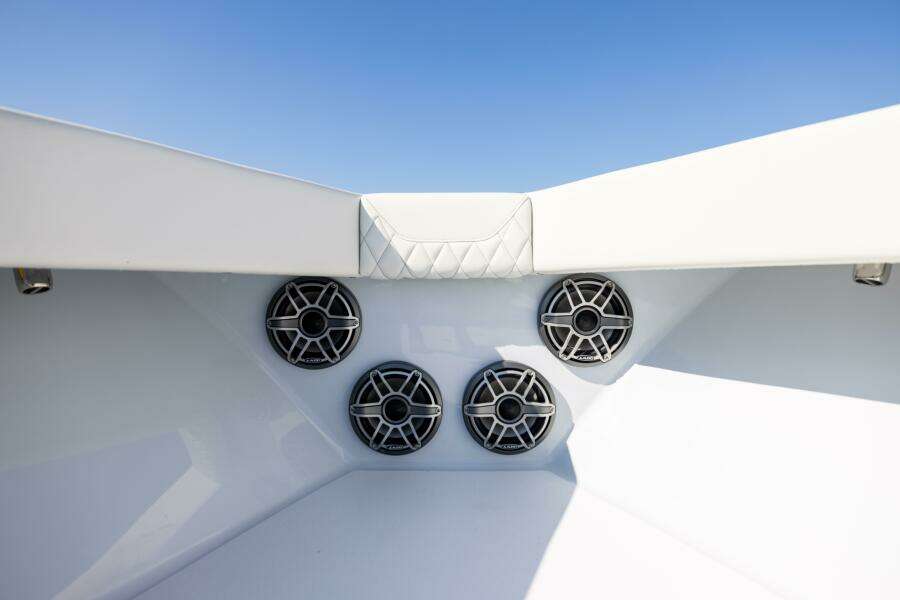 33ft Conch Yacht For Sale