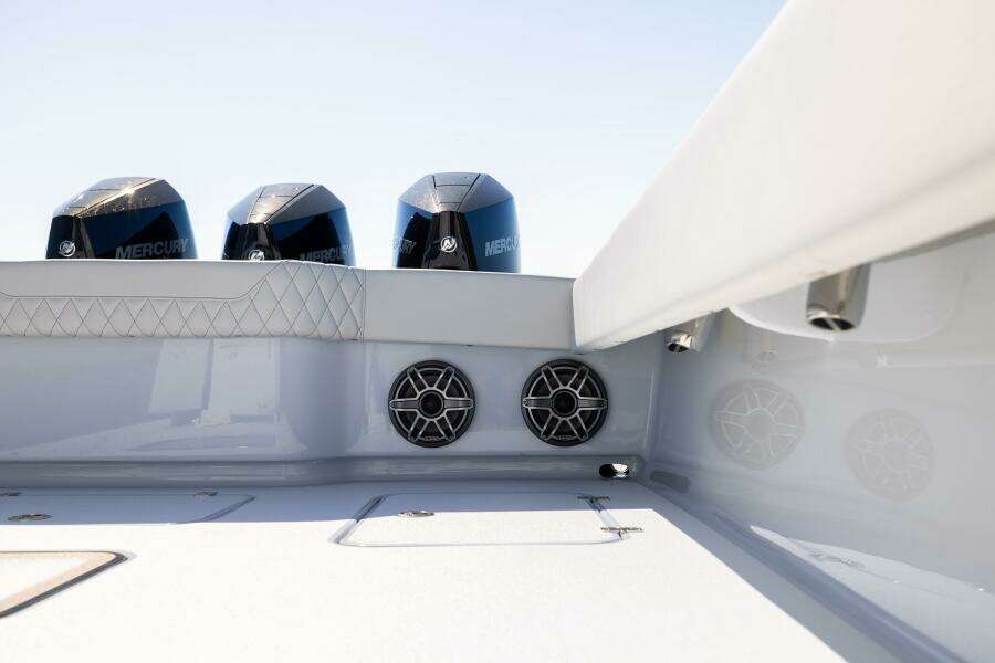 33ft Conch Yacht For Sale