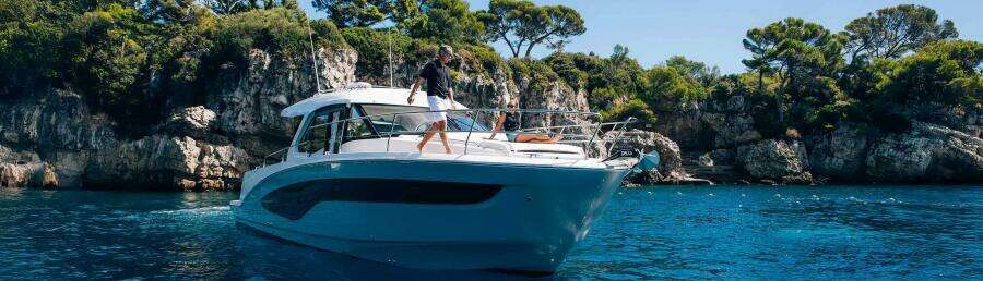 Cover Desktop Antares12 Coupe_0.jpg