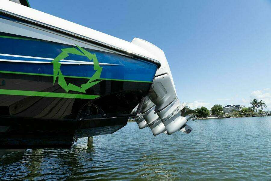 34ft Fountain Yacht For Sale