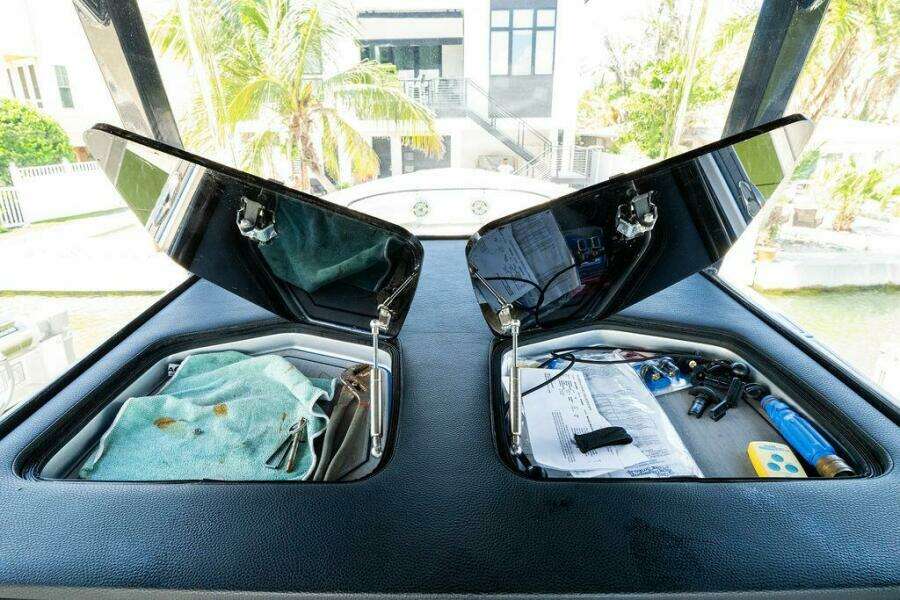 34ft Fountain Yacht For Sale