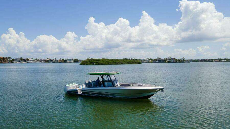 34ft Fountain Yacht For Sale