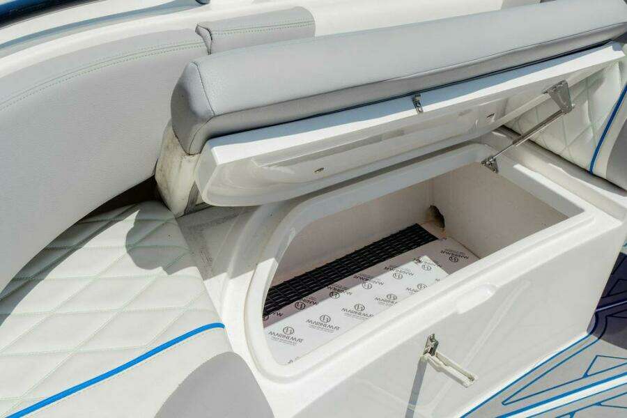 34ft Fountain Yacht For Sale