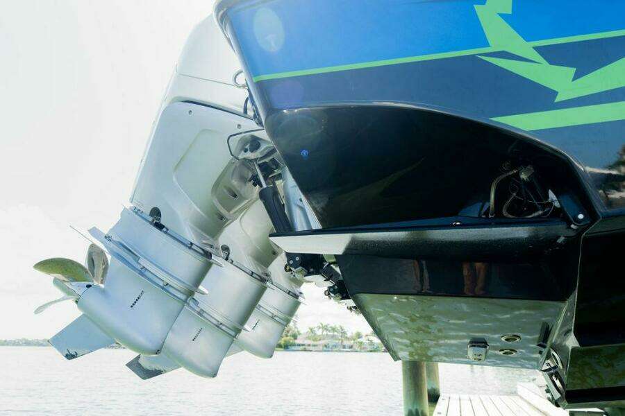 34ft Fountain Yacht For Sale